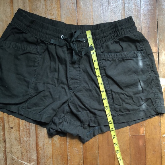 Gap ladies linen shorts, Olive Green - Picture 5 of 7